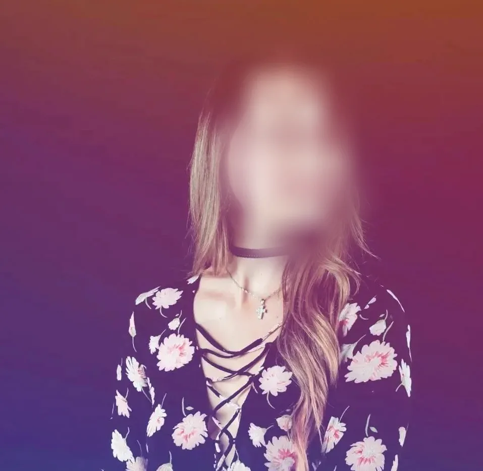 Marie, 24