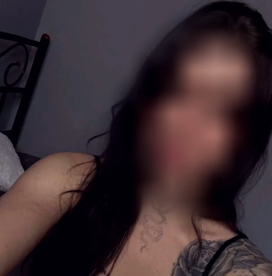 Sina, 34